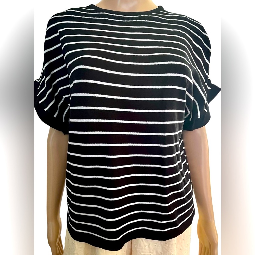 FMH Tees - Picture 2 of 5